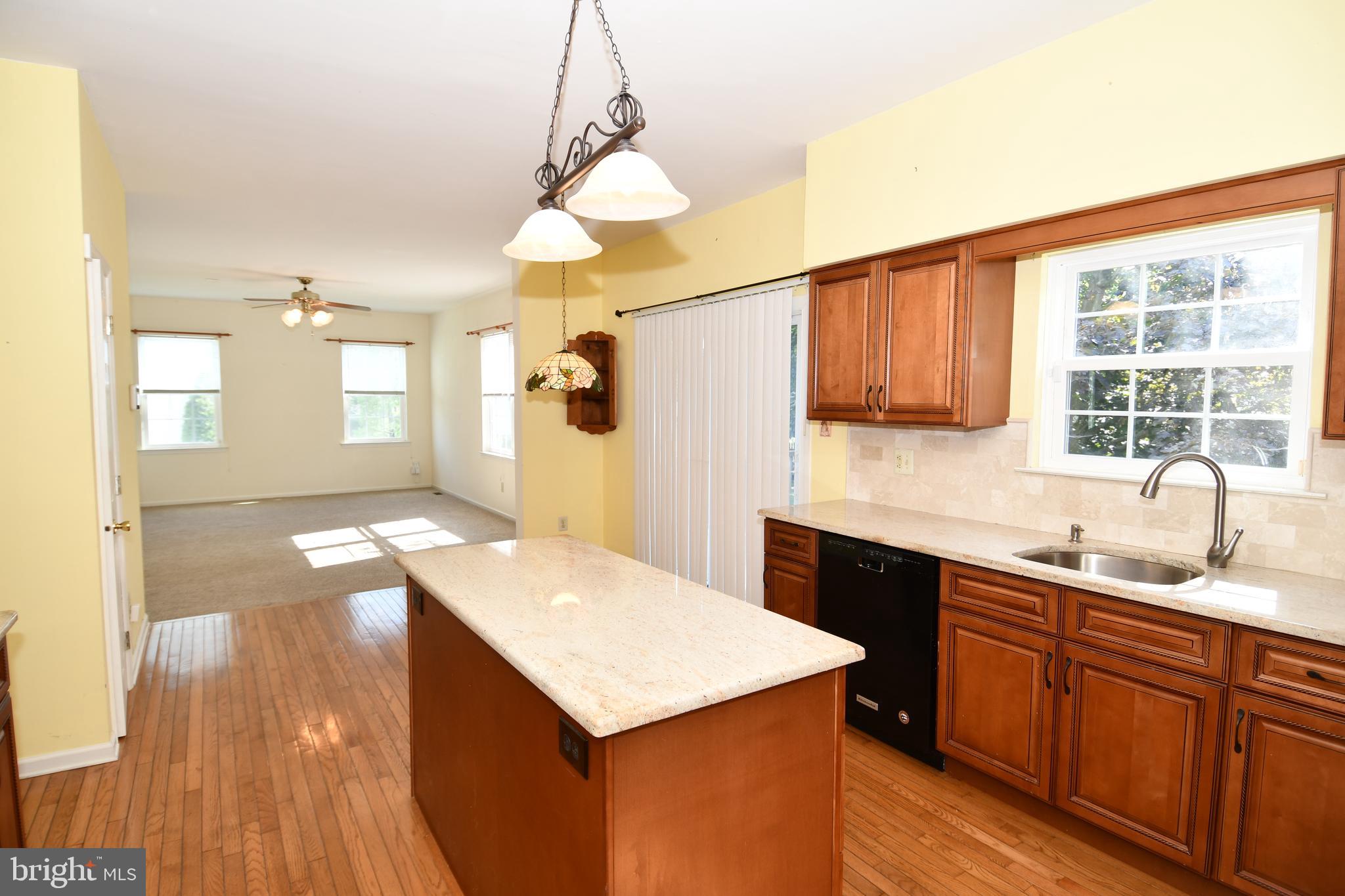 6 Almond Road Burlington, NJ 08016 - Photo 11 of 34 Gallery Image 11