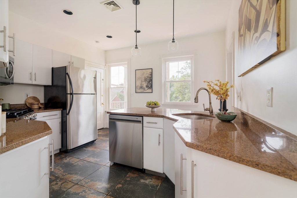 20 Rindge Avenue, Unit 3 Cambridge, MA 02140 - Photo 7 of 17 Gallery Image 7