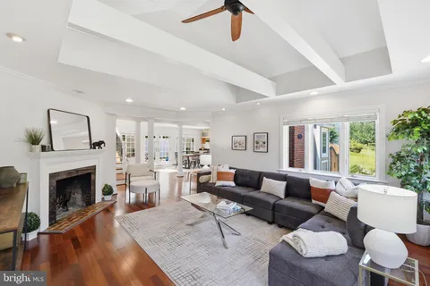 $1,150,000 | 414 Skyhill Road, Alexandria, VA 22314