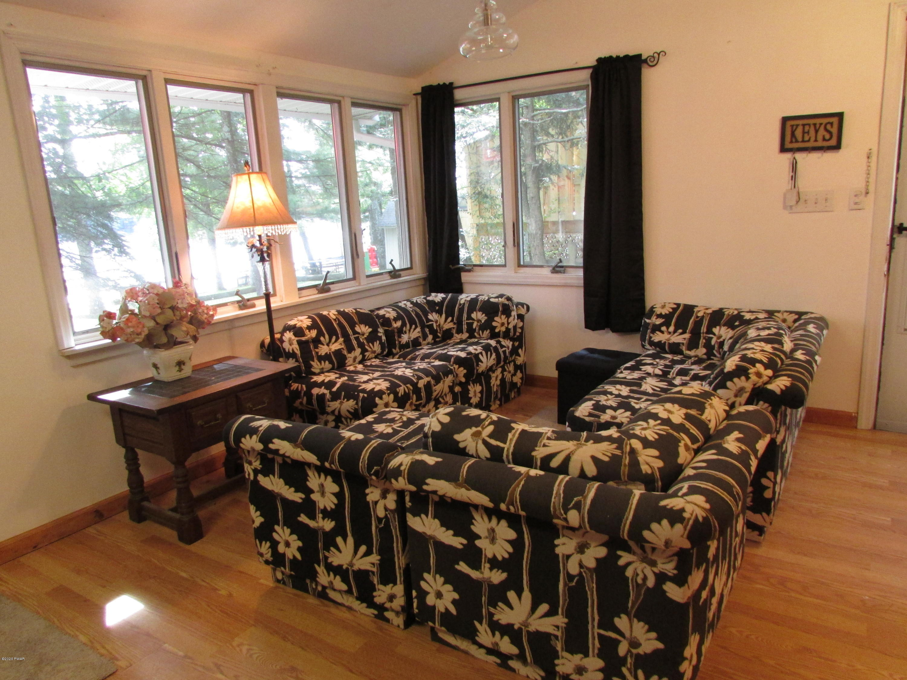 116 Aspen Road Dingmans Ferry, PA 18328 - Photo 21 of 36 lake house 345