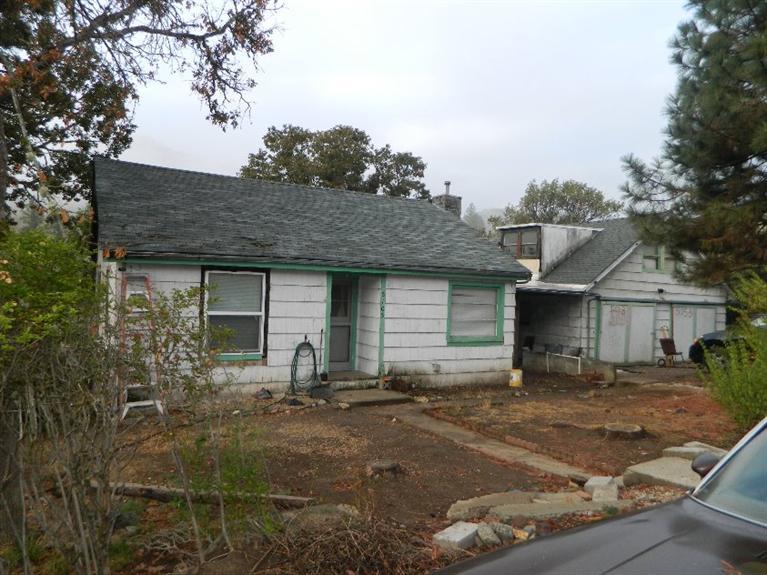 5101 Old Stage Road Central Point, OR 97502 - Photo 5 of 13 Additional Photo
