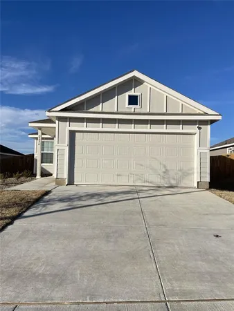 $2,200 | 2636 Kingsman Drive, Fort Worth, TX 76179