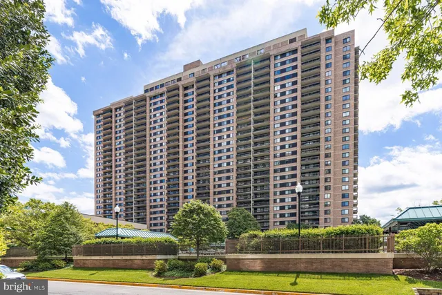 $2,350 | 5501 Seminary Road, Unit 1502S, Falls Church, VA 22041