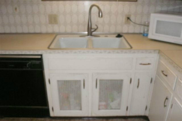 2438 Montvale Road Southwest Roanoke, VA 24015 - Photo 16 of 36 Kitchen