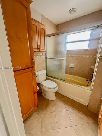 $2,800 | 5249 West 24th Court, Unit 5249, Hialeah, FL 33016