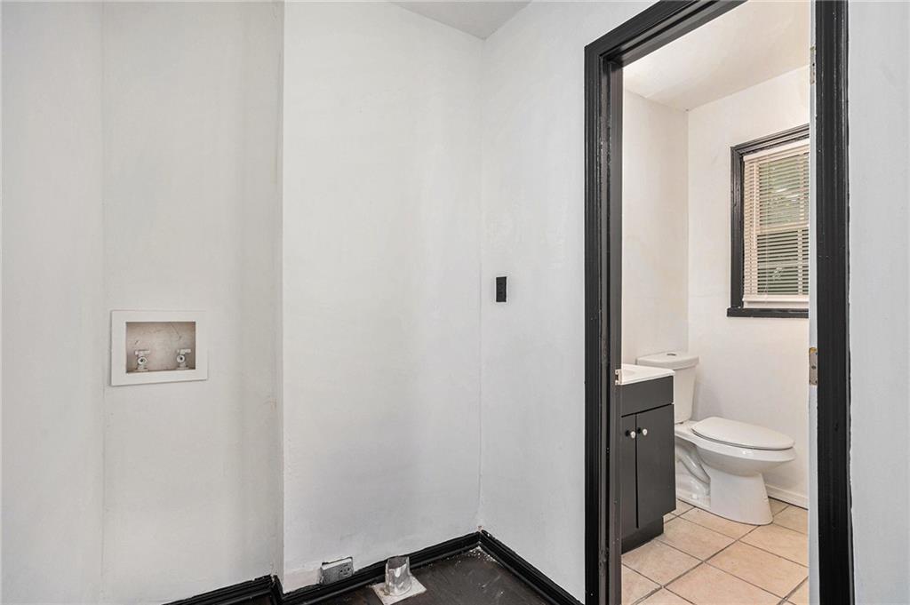 836 Bolton Road Northwest Atlanta, GA 30331 - Photo 12 of 23