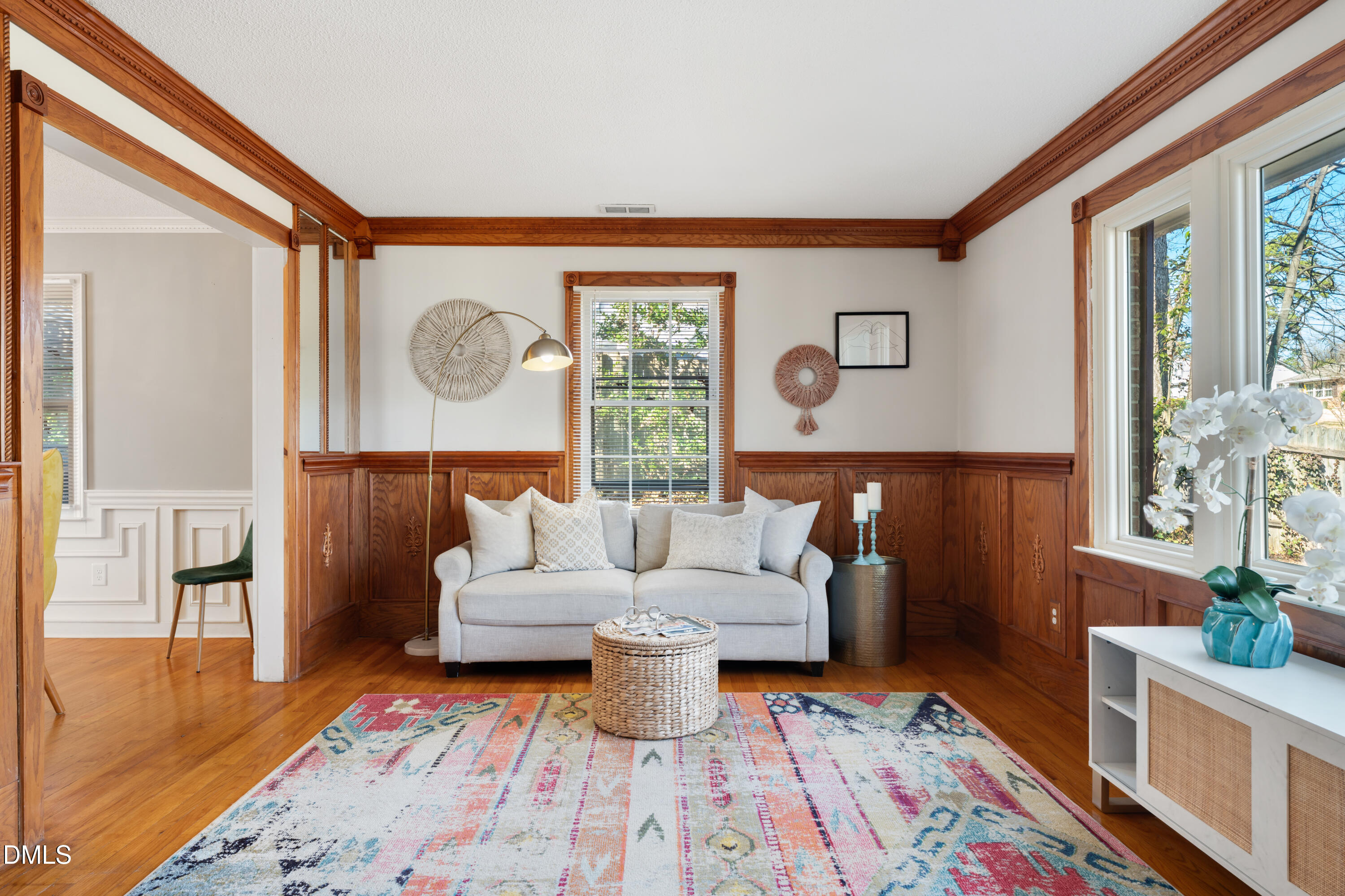 318 East Millbrook Road Raleigh, NC 27609 - Photo 11 of 45 318 E Millbrook-18