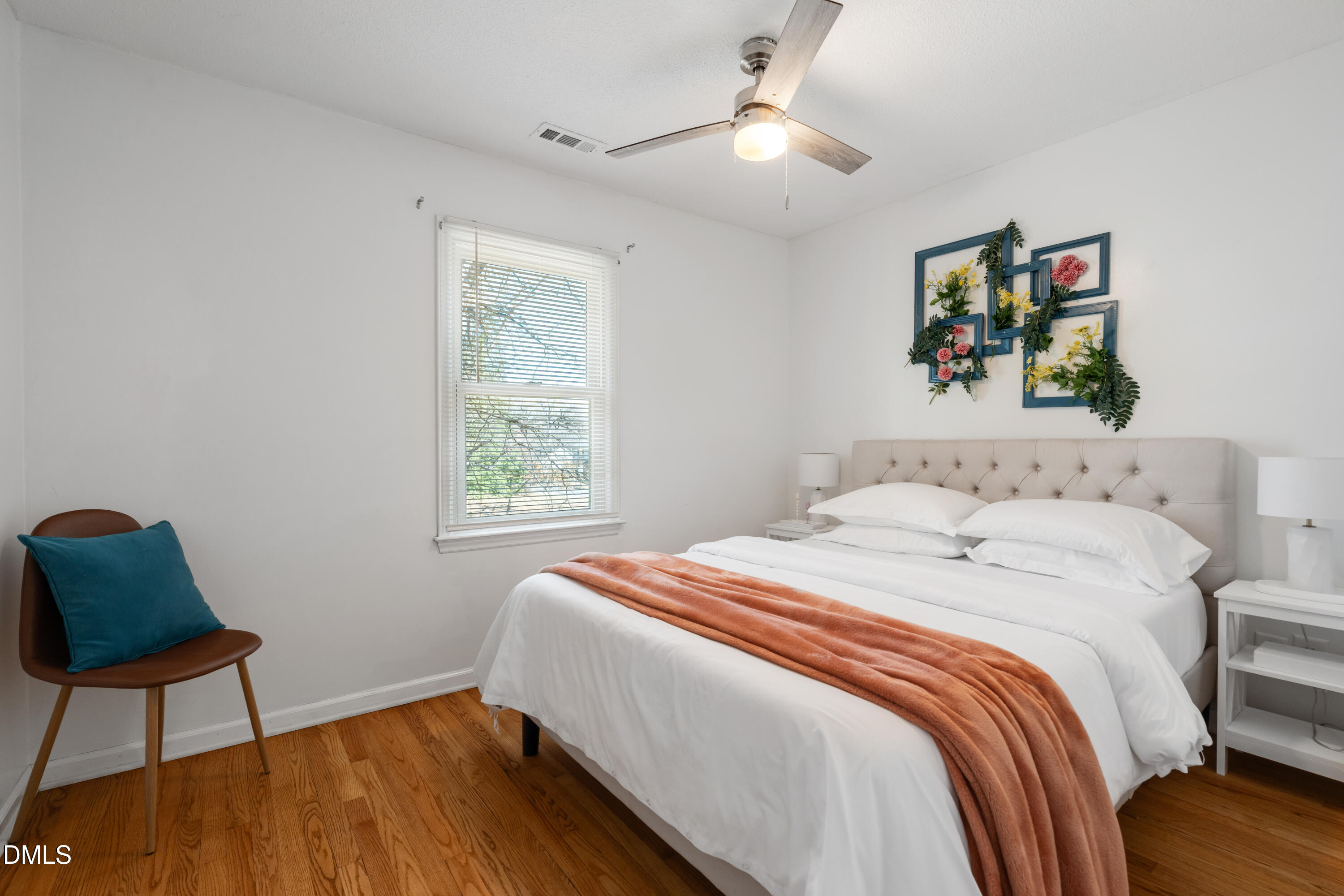 318 East Millbrook Road Raleigh, NC 27609 - Photo 23 of 45 318 E Millbrook-33