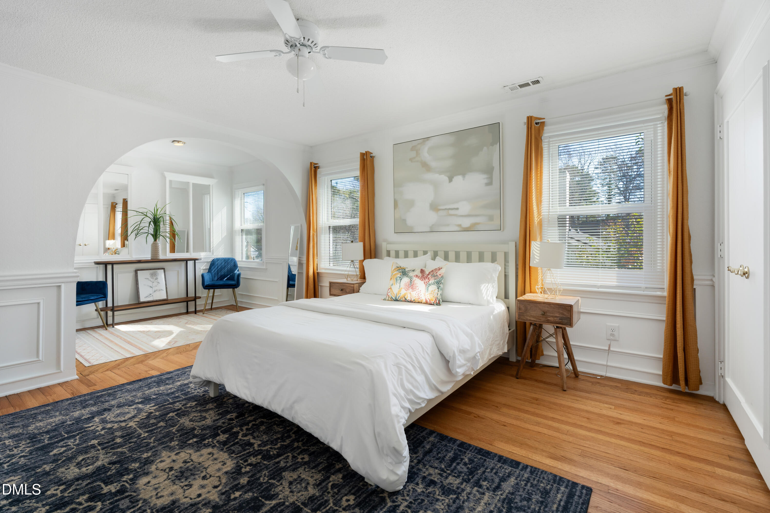 318 East Millbrook Road Raleigh, NC 27609 - Photo 4 of 45 318 E Millbrook-31