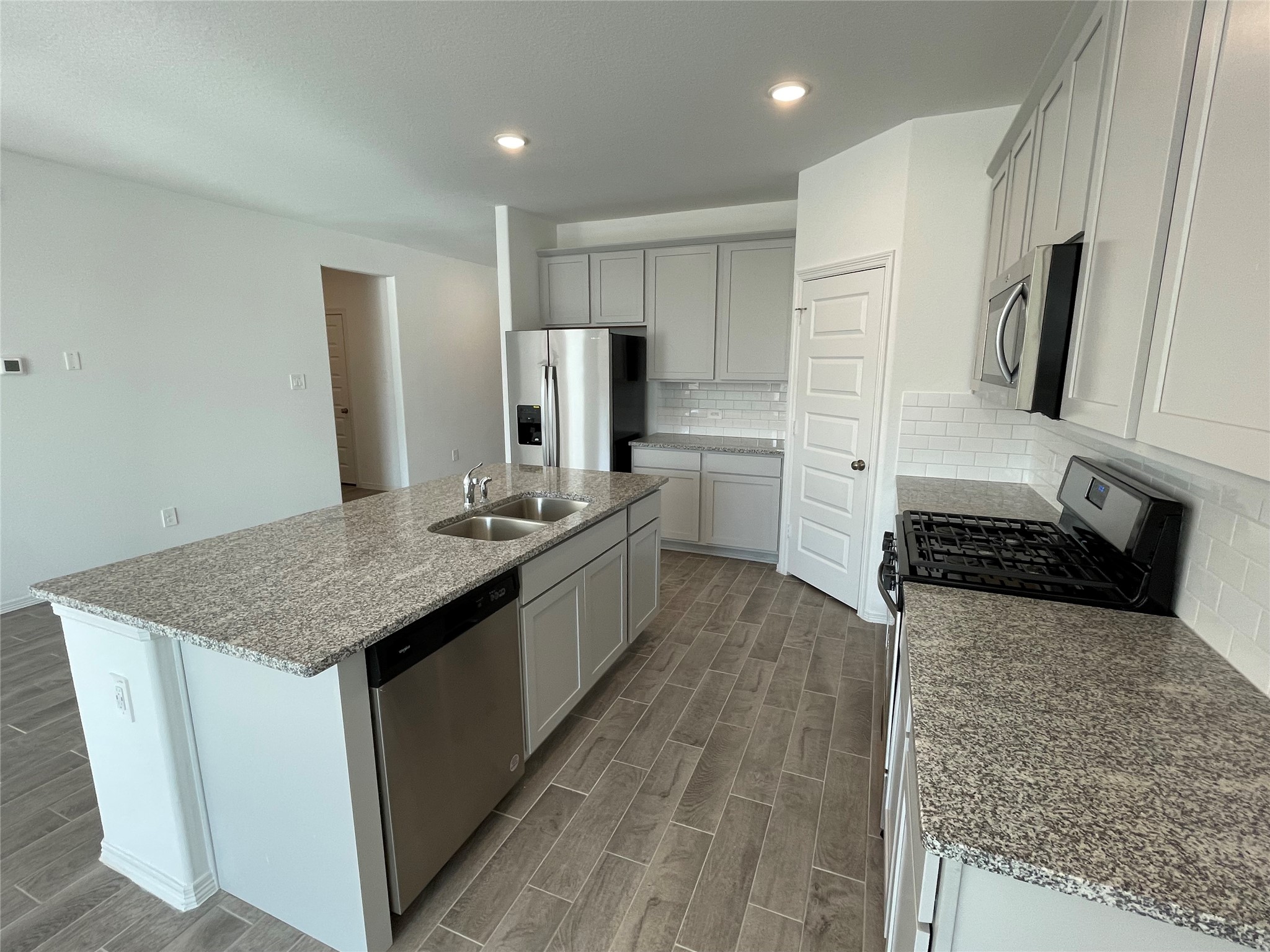 9669 Caney Trails Road Conroe, TX 77303 - Photo 10 of 16