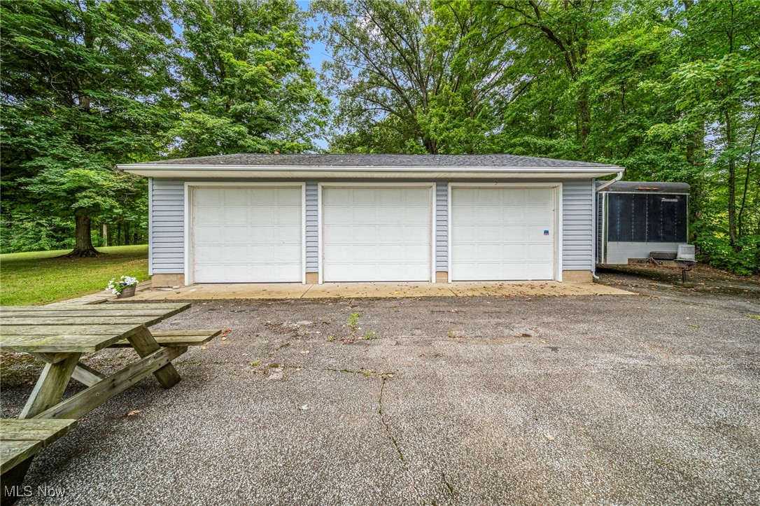 2921 Sexton Road Geneva, OH 44041 - Photo 14 of 43 View of detached garage