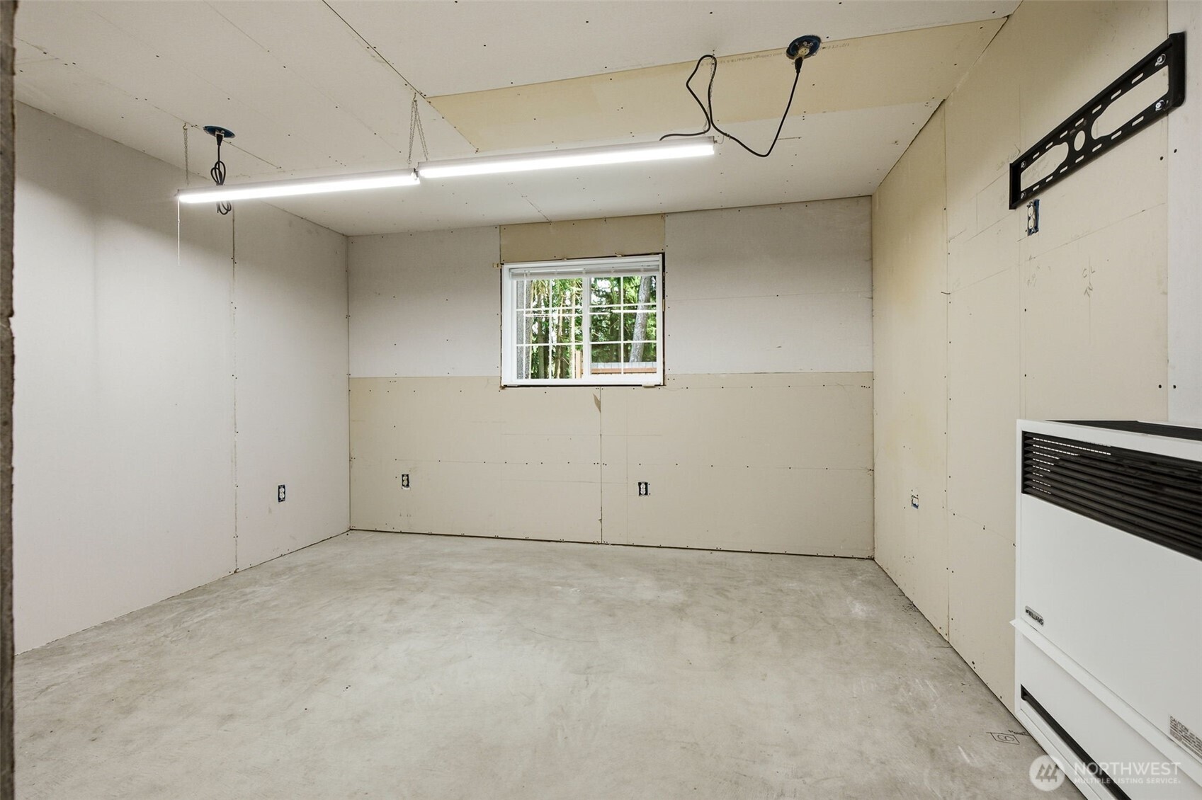 10305 187th Avenue Southwest Rochester, WA 98579 - Photo 25 of 36