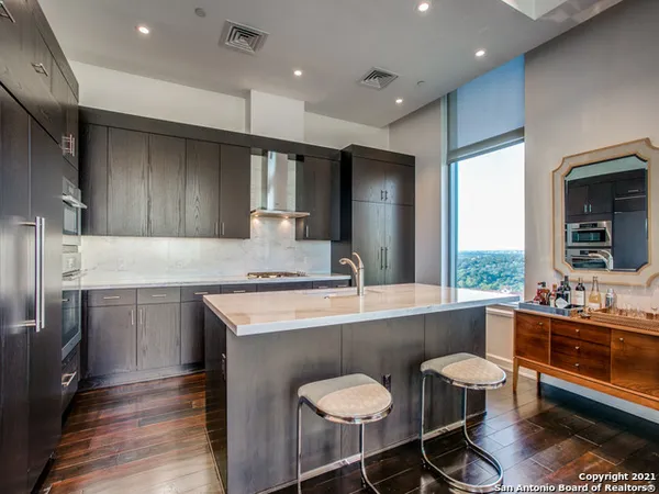 $9,750 | 4242 Broadway, Unit 1804, San Antonio, TX 78209