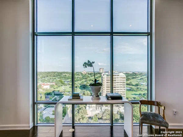 $9,750 | 4242 Broadway, Unit 1804, San Antonio, TX 78209