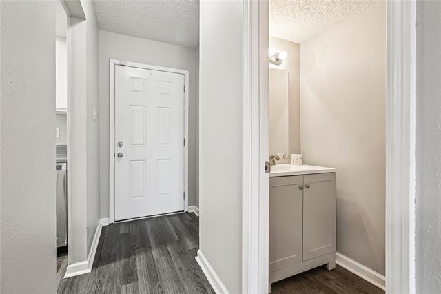 313 Ormond Meadows Drive, Unit B Destrehan, LA 70047 - Photo 5 of 10