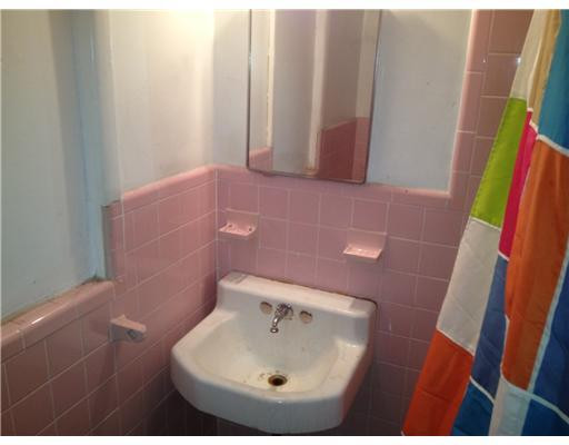 2097 Bacom Point Road Pahokee, FL 33476 - Photo 12 of 13 Bathroom