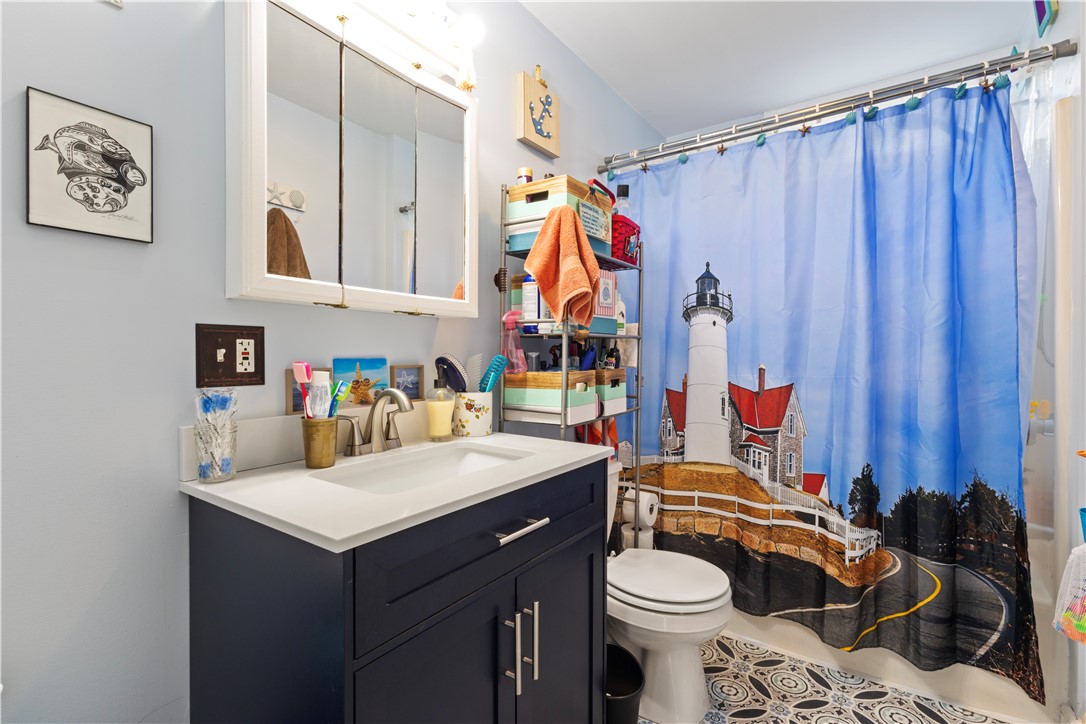 7 Trent Street Woonsocket, RI 02895 - Photo 14 of 38