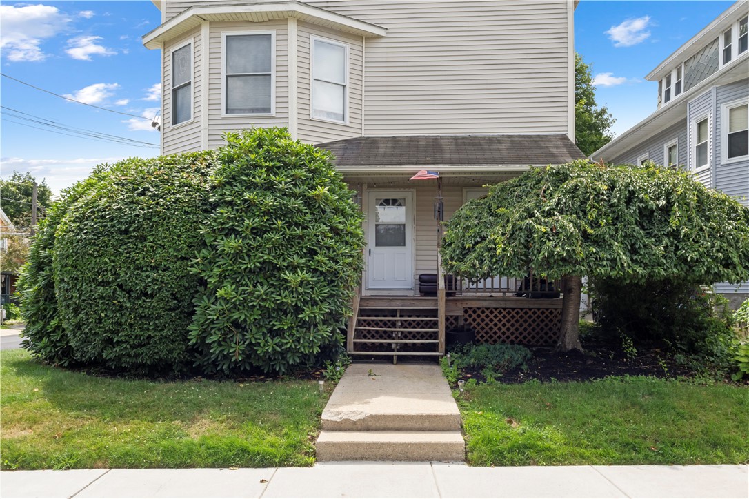 7 Trent Street Woonsocket, RI 02895 - Photo 34 of 38