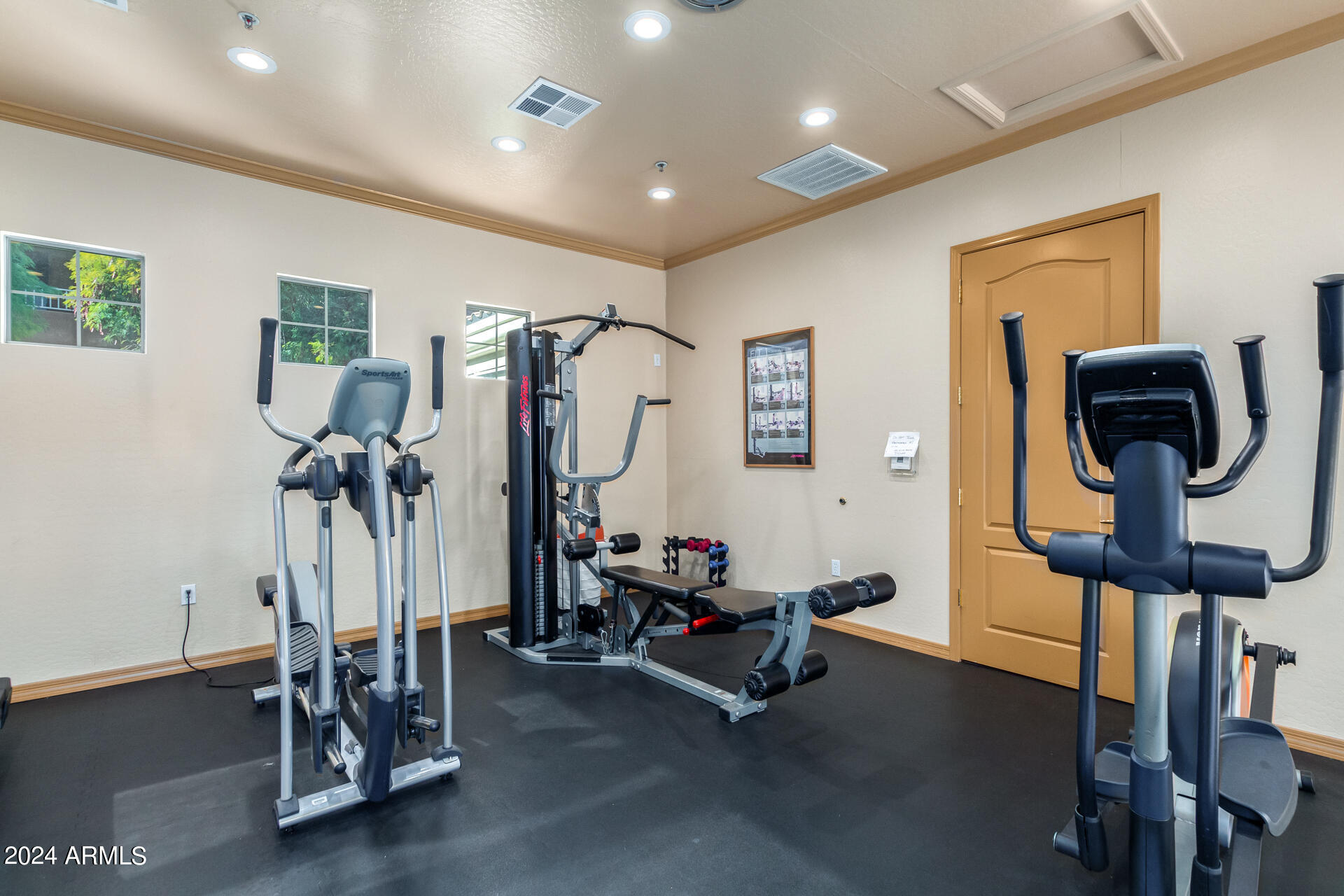 955 East Knox Road, Unit 244 Chandler, AZ 85225 - Photo 43 of 47 a view of a room with gym equipment