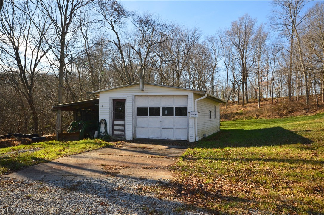 1721 Clark Rdg Road Sistersville, WV 26175 - Photo 21 of 24