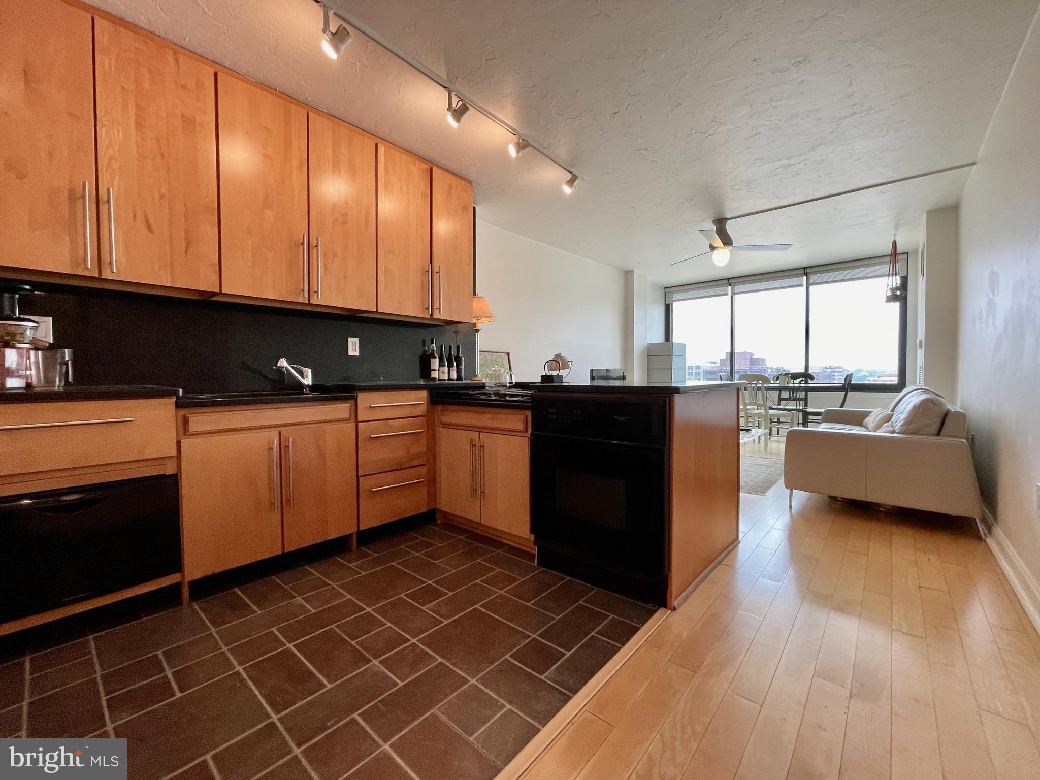 1301 20th Street Northwest, Unit 805 Washington, DC 20036 - Photo 7 of 27