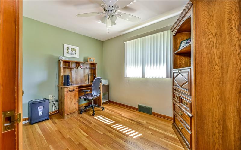 425 Thompson Run Road Pittsburgh, PA 15237 - Photo 13 of 24 Bedroom three being used as an office.