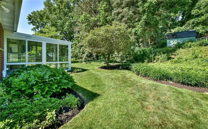 425 Thompson Run Road Pittsburgh, PA 15237 - Photo 21 of 24