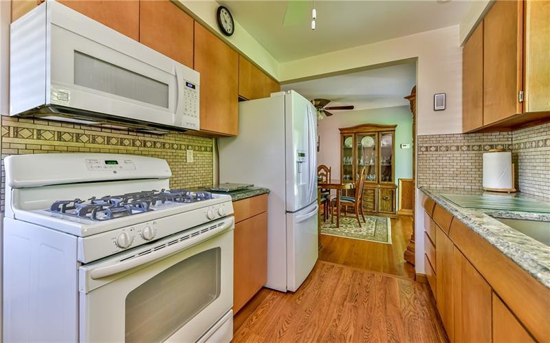 425 Thompson Run Road Pittsburgh, PA 15237 - Photo 8 of 24 All of the appliances are included too.