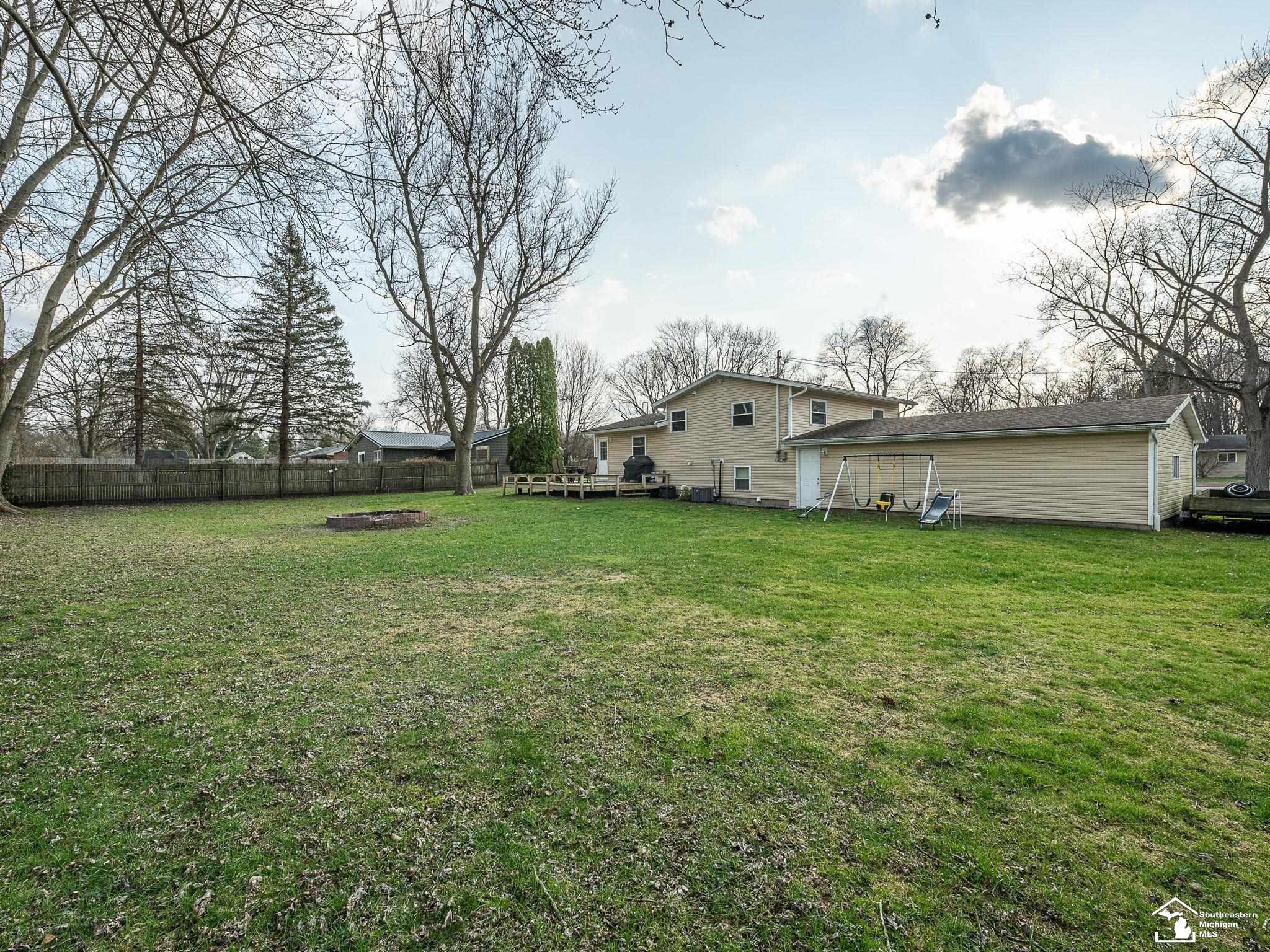 8872 Woodside Drive Temperance, MI 48182 - Photo 26 of 27