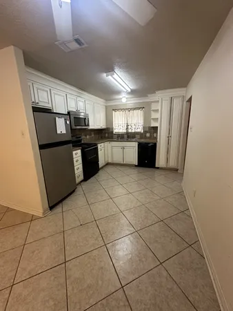 $1,650 | 1206 Tom Dee Street, Brenham, TX 77833