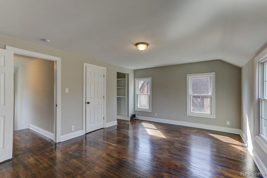 14450 Stahelin Road Detroit, MI 48223 - Photo 21 of 36