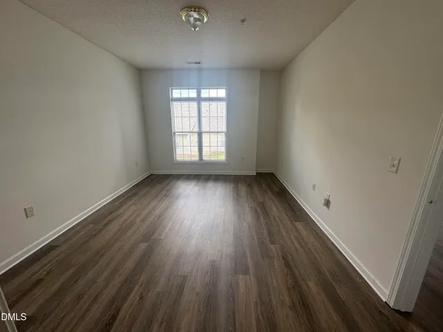 $1,400 | 2511 Friedland Place, Unit 202, Raleigh, NC 27617