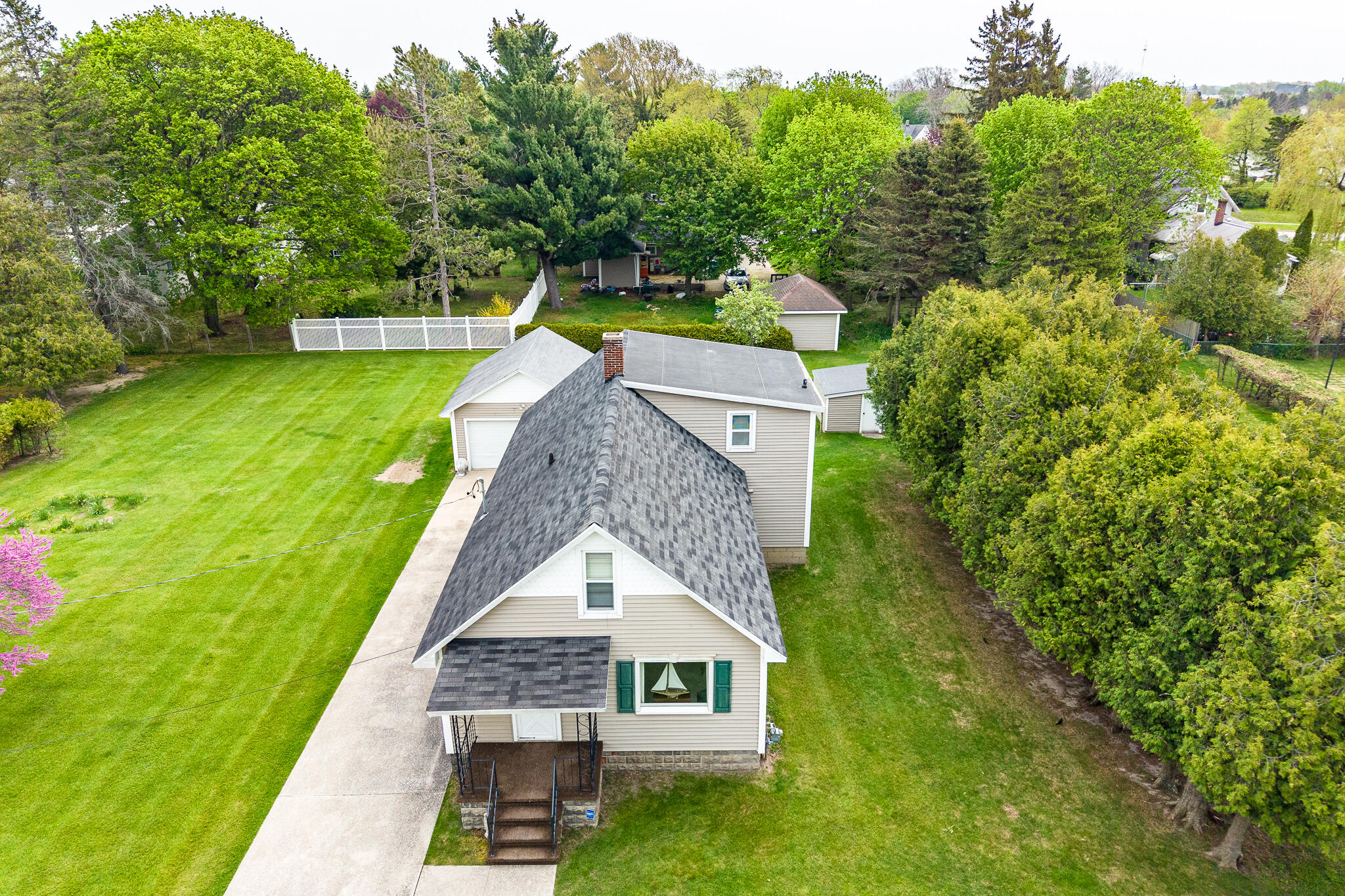 817 Oak Street Manistee, MI 49660 - Photo 38 of 39 RHPRE_260518_038