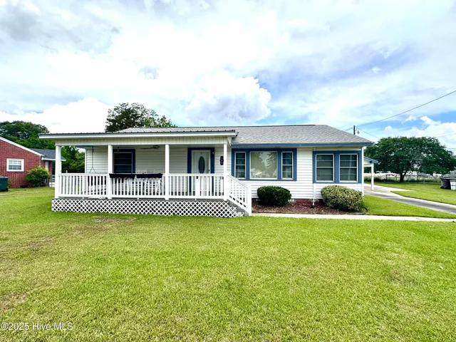 $225,000 | 706 East Country Club Drive, Tarboro, NC 27886
