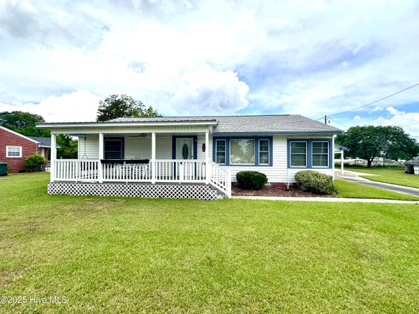 $225,000 | 706 East Country Club Drive, Tarboro, NC 27886