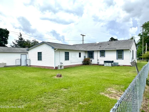 $225,000 | 706 East Country Club Drive, Tarboro, NC 27886