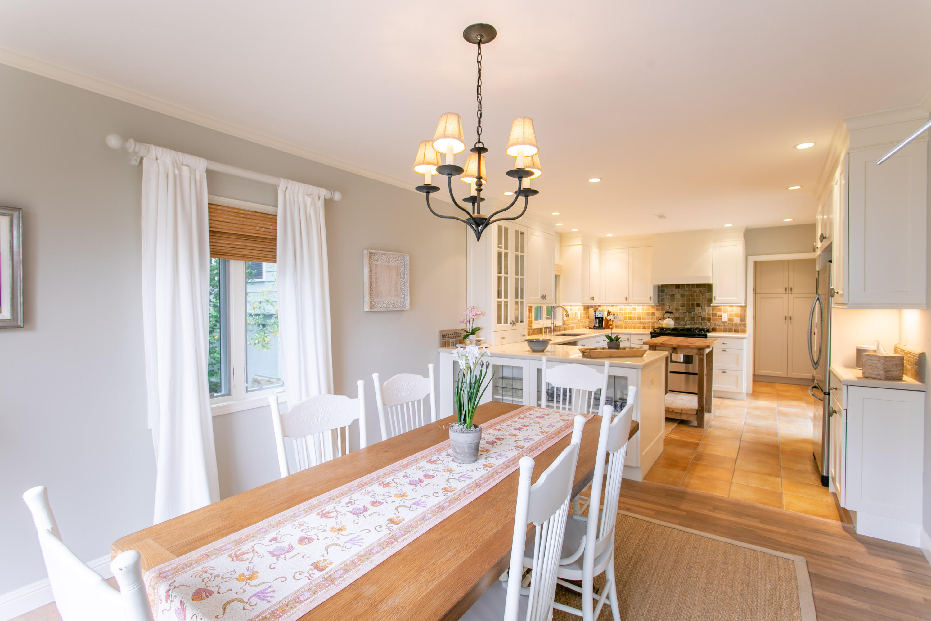1570 Oramas Road Santa Barbara, CA 93103 - Photo 13 of 25 Dining Room