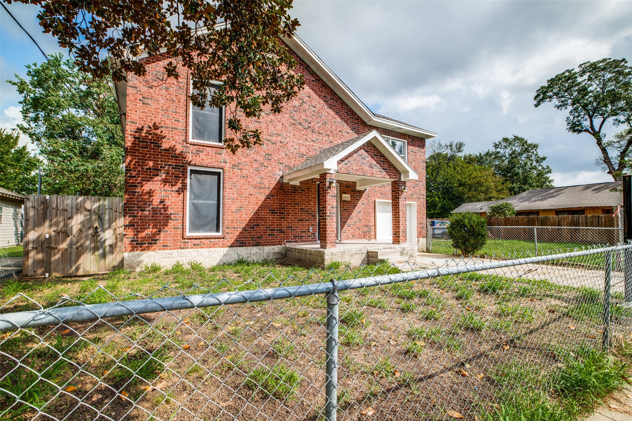 4409 Rawley Street Houston, TX 77020 - Photo 3 of 36