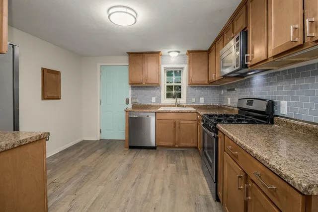 $219,900 | 398 Banfil Street, St. Paul, MN 55102