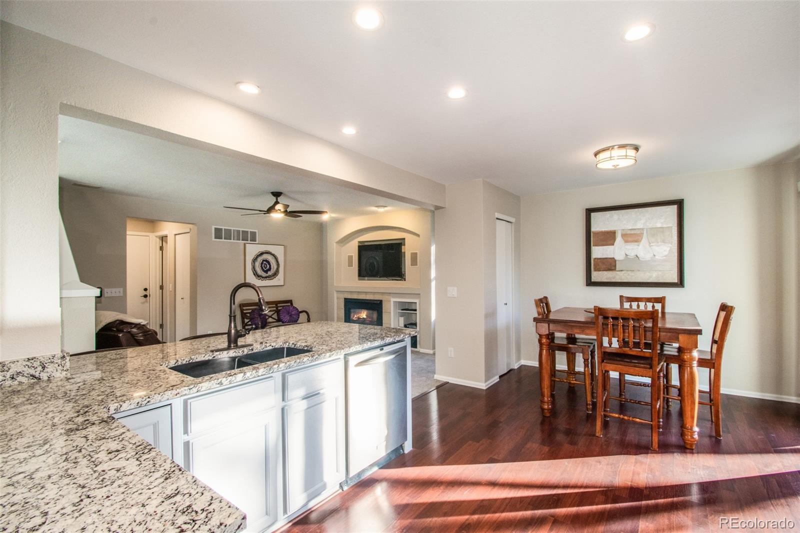 2326 Hyacinth Road Highlands Ranch, CO 80129 - Photo 13 of 38 Gallery Image 13