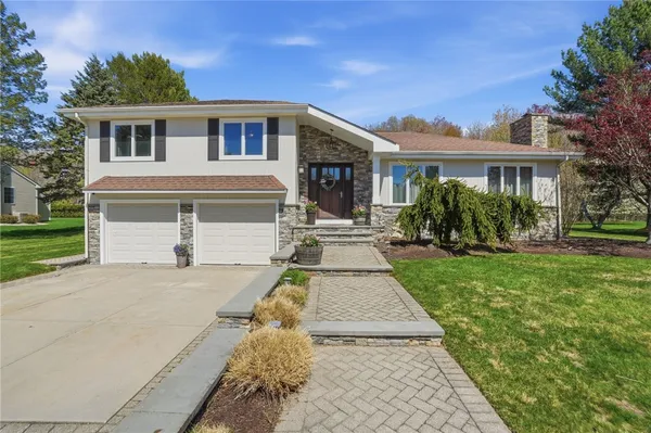 $814,900 | 122 Mystery Farms Drive, Cranston, RI 02921