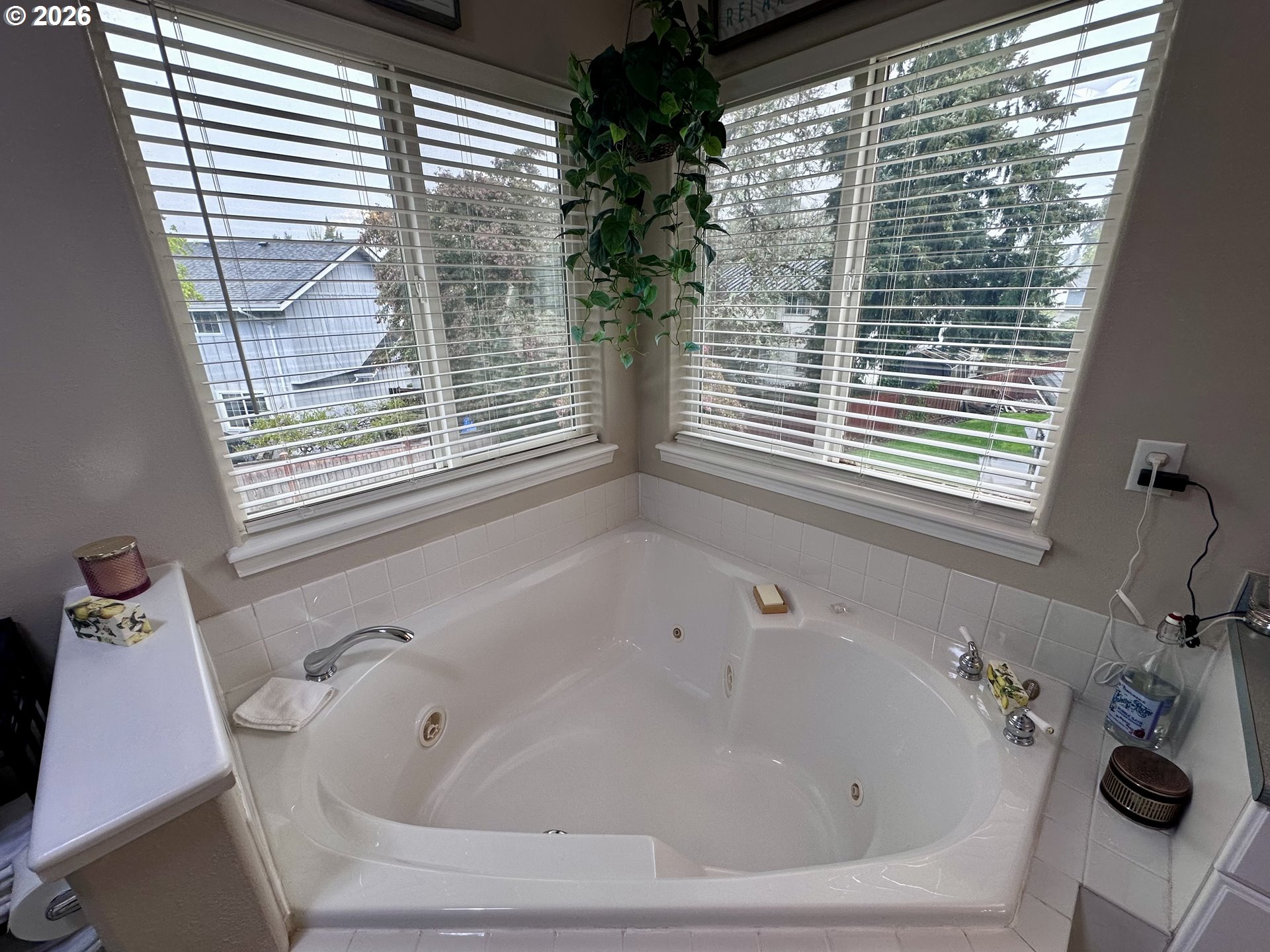 6540 E Street Springfield, OR 97478 - Photo 36 of 48 Owner's Suite Bathroom