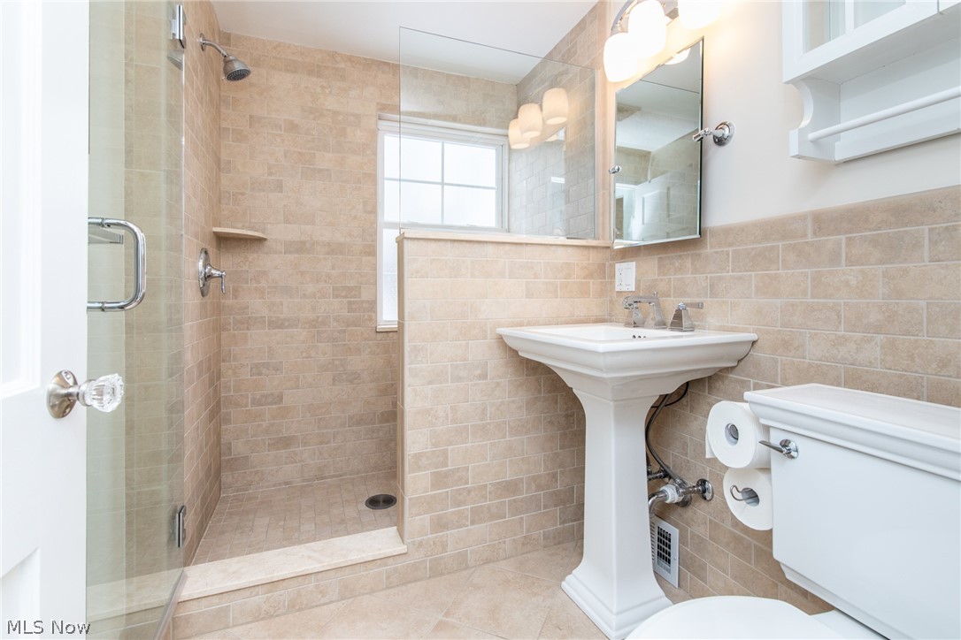 21307 Colby Road Shaker Heights, OH 44122 - Photo 24 of 32 Gallery Image 24