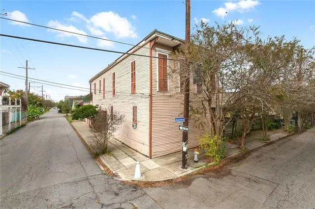 $795,000 | 3619-21 Burgundy Street, New Orleans, LA 70117