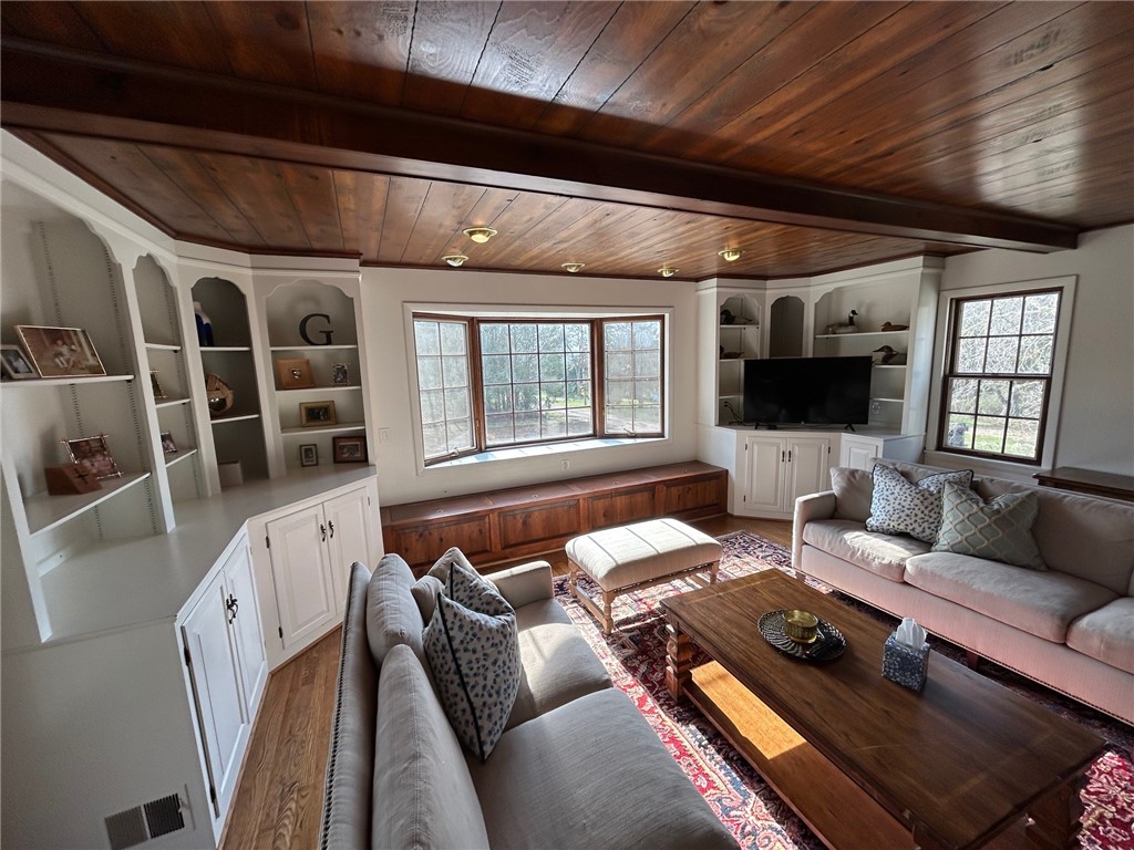 5 Myrtle Avenue Westerly, RI 02891 - Photo 13 of 34