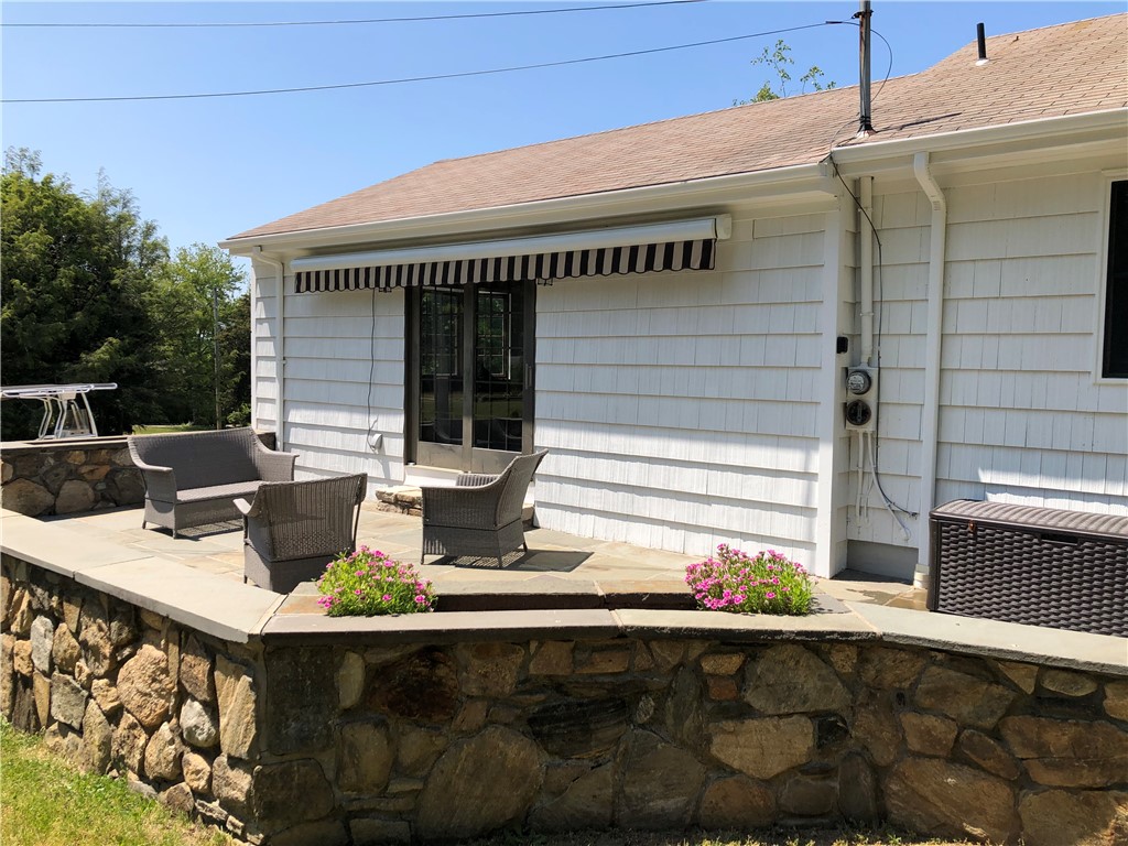 5 Myrtle Avenue Westerly, RI 02891 - Photo 3 of 34