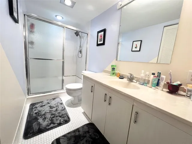 $164,900 | 3002 Portofino Isle, Unit E3, Coconut Creek, FL 33066