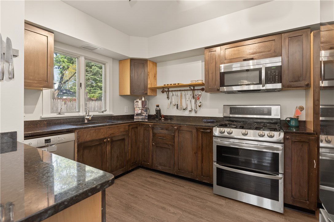 370 Susquehanna Road Brighton, NY 14618 - Photo 7 of 34 Kitchen