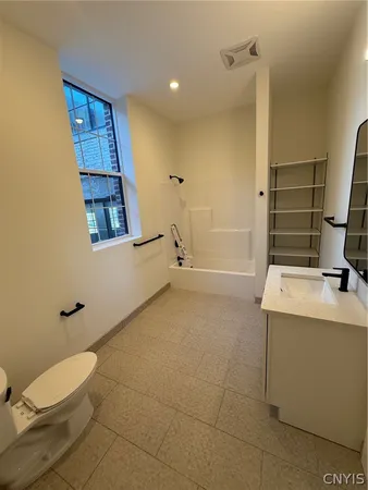 $150,420 | 1117 West Fayette Street, Unit 214, Syracuse, NY 13204