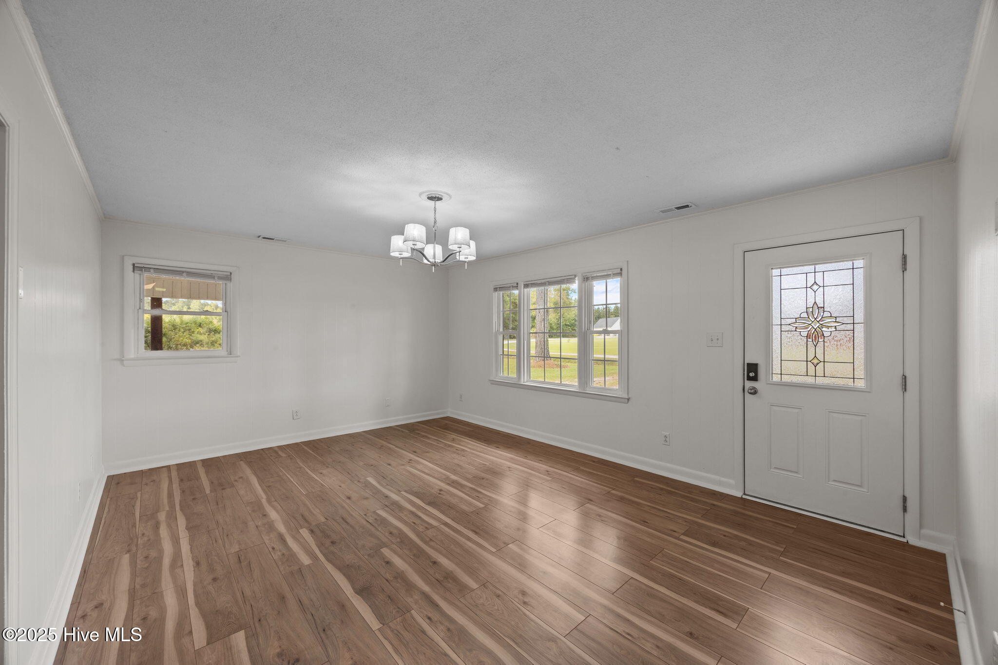 74 Cedar Road New Bern, NC 28560 - Photo 4 of 26 15-web-or-mls-0C0A8941